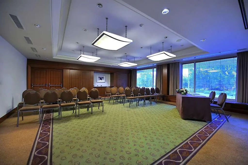 Regent Warsaw Hotel 5*,